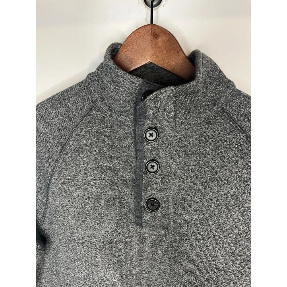 Banana Republic 4 Button Pullover Knit Sweater Heather Gray Size Medium